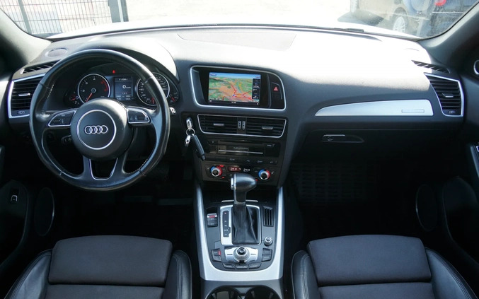 Audi Q5 cena 84700 przebieg: 196681, rok produkcji 2015 z Sośnicowice małe 562
